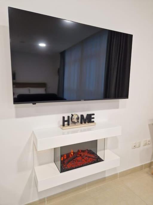 Apartamento Miniloft Cee Con Wifi En El Centro Del Pueblo Exterior foto